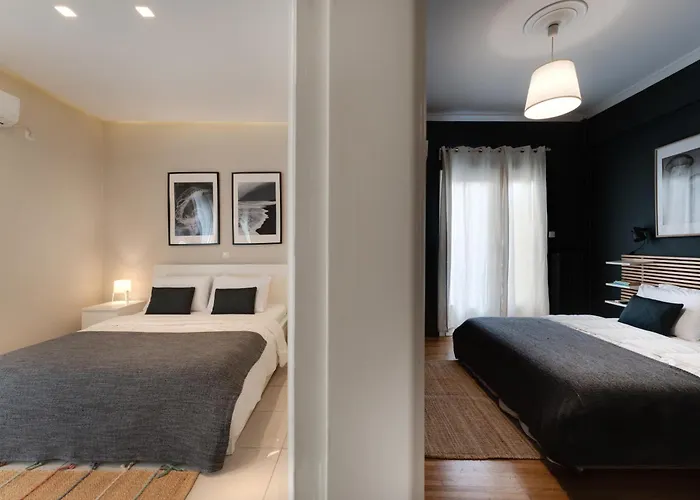Modern Faliro Flat
